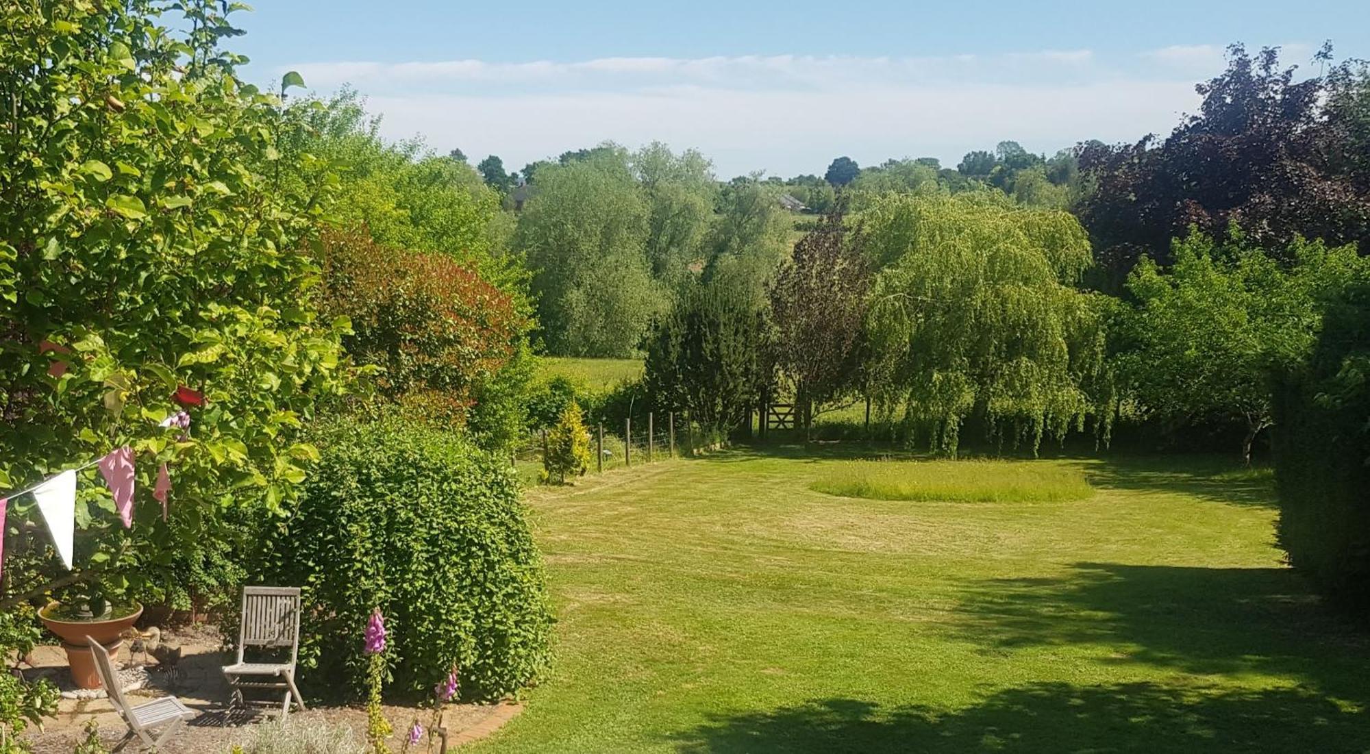 Redroofs Bed and Breakfast Tenbury Buitenkant foto